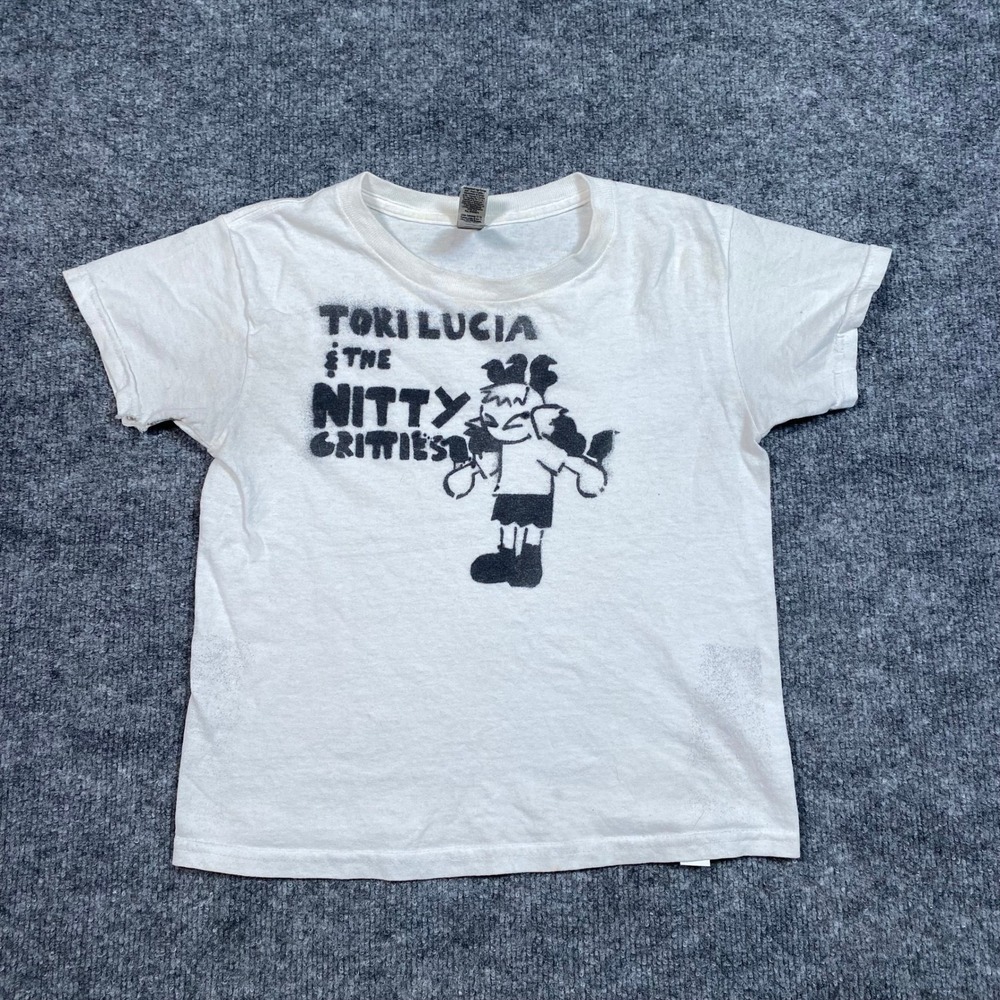 Gildan Tori Lucia & The Nitty Gritties Graphic T-Shirt White Youth XS